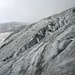 Gletscherabbruch auf etwa 2800m, er kann mit Slalomlaufen zwischen Spalten problemlos überwunden werden.
