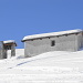 Die Kapelle auf der Alp Stierva mit separatem Glockenturm