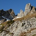 Schwarzkopf und Gams-Chopf zur linken im Aufstieg auf den Stosssattel