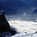 Faszinierender Blick vom Falknis auf das Nebelmeer und die gigantische Felsmauer des Schwarzhorn