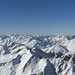 Gipfelaussicht nach Westen zu den Bergen Vorarlbergs.