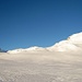 Links aussen Schwarzhorn 3032m und Gelbhorn 3036m, in der Mitte Vorgipfel des Bruschghorn 3056m, rechts Piz Tarantschun 2769m
