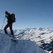 Spitzkehre vor den idealen Skihängen des Val Lumnezia