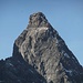 .....was man von seinem Kollegen hier nicht gerade behaupten kann! Hier die sonnenbeschienene Ostwand der Trettachsptze(IV), auch Allgäuer Matterhorn genannt