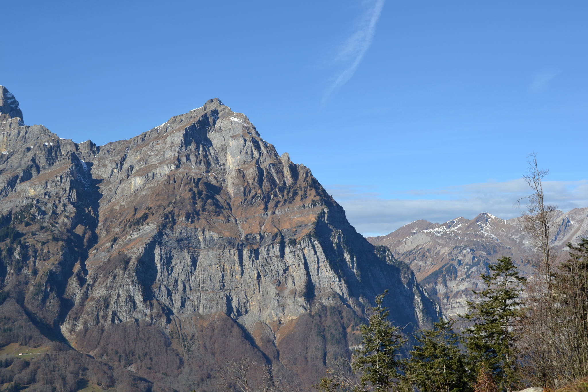 Ein Bild von einem Berg. - Fotos [hikr.org]