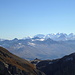 Die Calanda-Gipfel gegenüber, weit hinten die Bernina