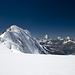 Panoramablick vom Piodejoch auf ca. 4250m Höhe. Links im Vordergrund Liskamm, in der Bildmitte Matterhorn, rechts davon Dent Blanche.