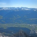 Blick über's Inntal und die Tuxer Alpen in die Zillertaler Alpen.