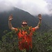 Im andinen Dschungel auf dem höchsten Punkt vom Cerro el Chivo (2785m).
