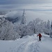 die prognostizierten Wolken ziehen heran; bereits steckt der Weissenstein drin