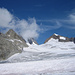 auf'm Studergletscher - der Berg der sich hinter der Wolke verbirgt ist das Finsteraarhorn