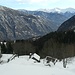 Scendendo in libera raggiungo l'Alpe Voma