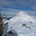 Gipfel Piz Tarantschun mit Blick auf Beverin