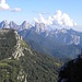 Monte Penna,2196m-links und Bosconero Gruppe im Hinergrund,mit drei Monte Sfornioi(Nord, di Mezzo und Sud),Sasso di Bosconero (2468m),Sasso di Toanella und Rocchetta Alta genau im Bildmitte.