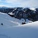 Diese Gruppe Skitourengeher ist Richtung Spielbergjoch unterwegs