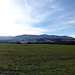 Das Panorama nach Süden von Schönegg in die Ammergauer Berge und in die Allgäuer Berge (genaue Bezeichnung der Allgäuer Alpen - nächstes Bild)