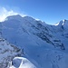 Eisiger Wind auf dem W-Gipfel: Schneefahnen am Piz Palü, rechts Piz Bernina