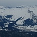 ...von Laax bis Flims mit all seinen markanten Bergspitzen und der grossen Ski-Arena...