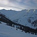 Frisch verschneite Tuxer Alpen.